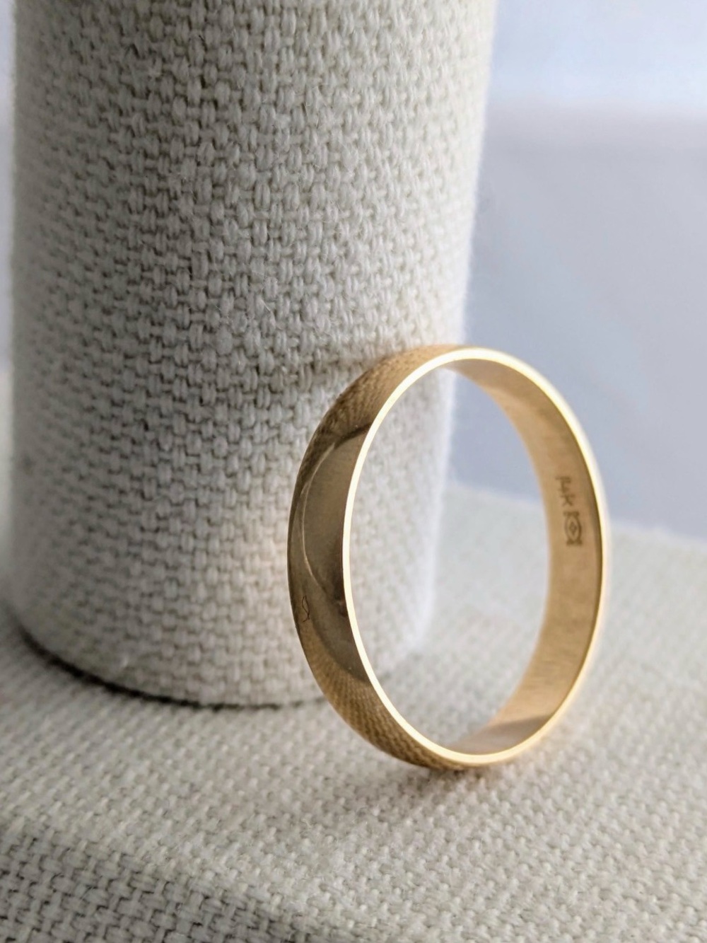 Solid 14K Yellow Gold Classic Wedding Band